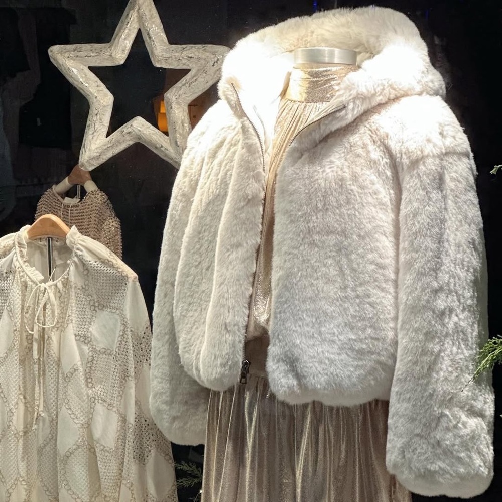 Alice+Olivia Rowe White Faux Fur Bomber - Picture 3 of 3